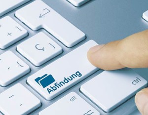 Fachanwalt Abfindung München Tastatur